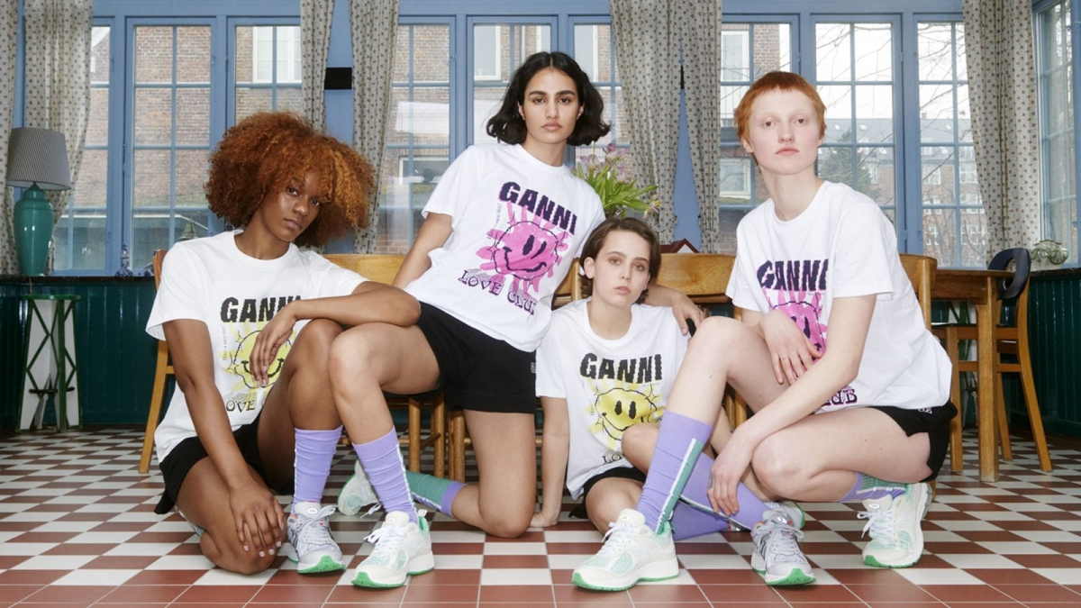 Ganni × New Balance 首次聯名的鞋款甫推出就搶購一空。