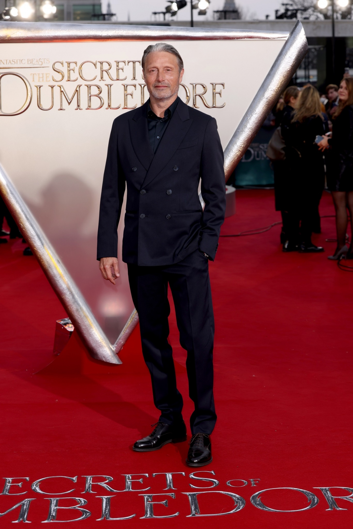 Mads Mikkelsen出席《怪獸與鄧不利多的秘密》首映會