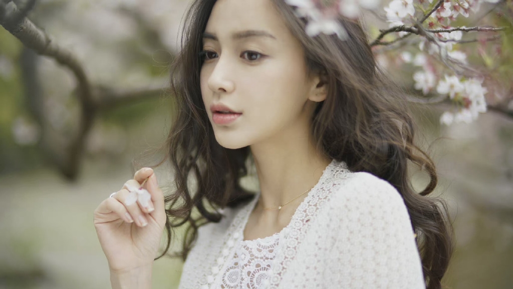 baby擁有許多女孩憧憬的臉蛋和身材