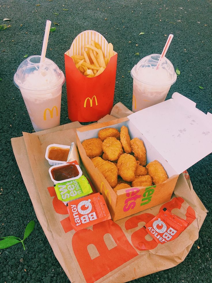 麥當勞雞塊吃法7. 雞塊+泰式香辣醬+檸檬汁