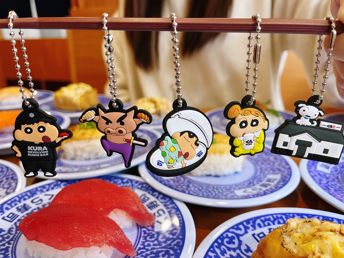 藏壽司x蠟筆小新軟膠吊飾