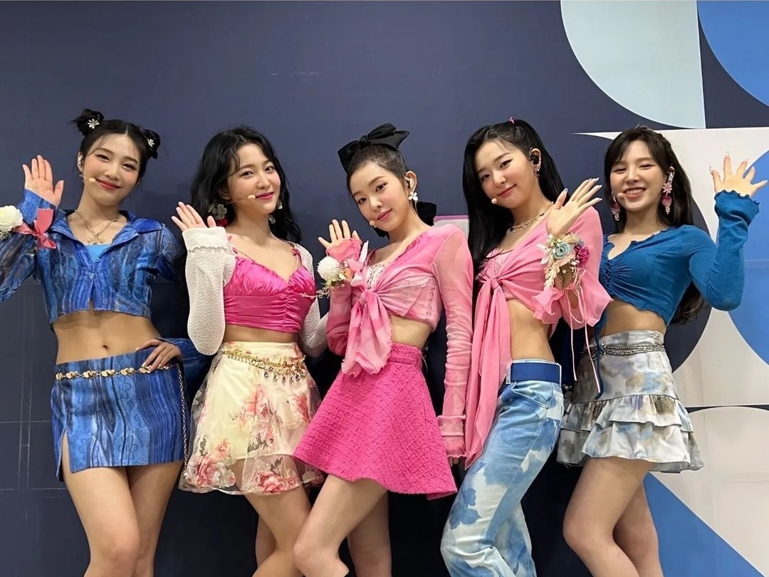 Red Velvet / BLUMARINE