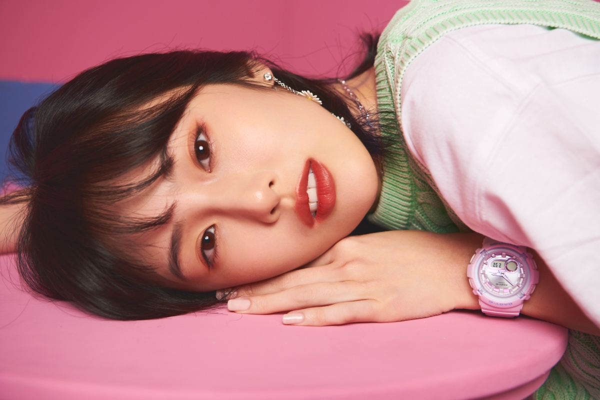 Top/ Bershka、Pants/ H&M、Bag/ CHARLES & KEITH、Shoes/ CHARLES & KEITH