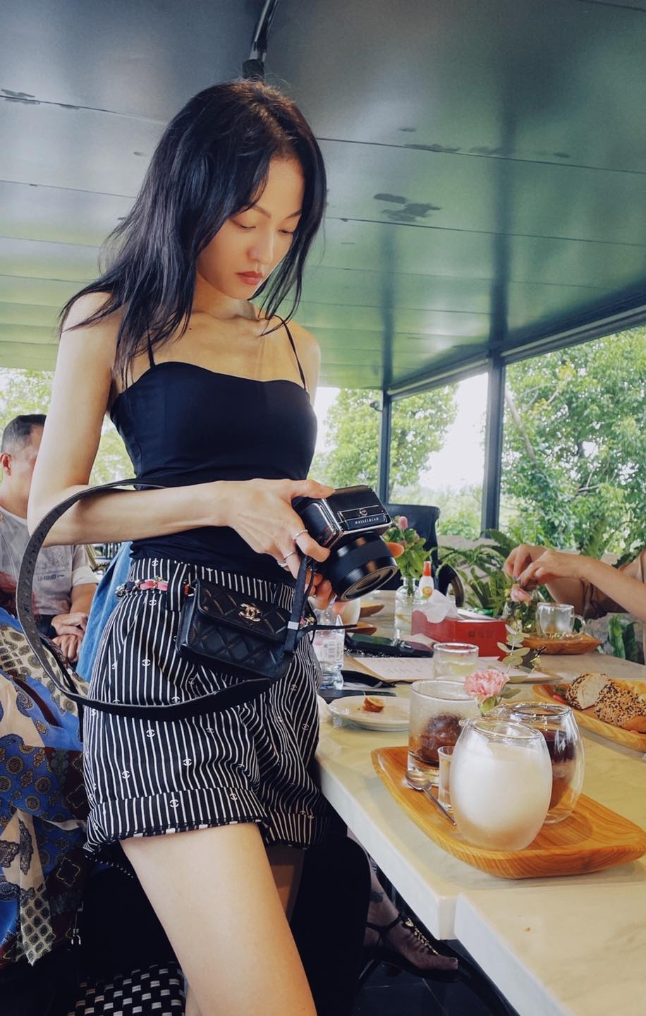 張韶涵出道以來一直都是歌迷公認的紙片人身材