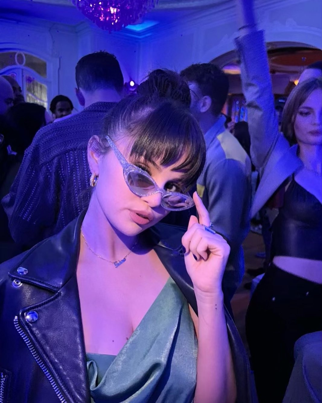 賽琳娜抖音上發布影片回應酸民