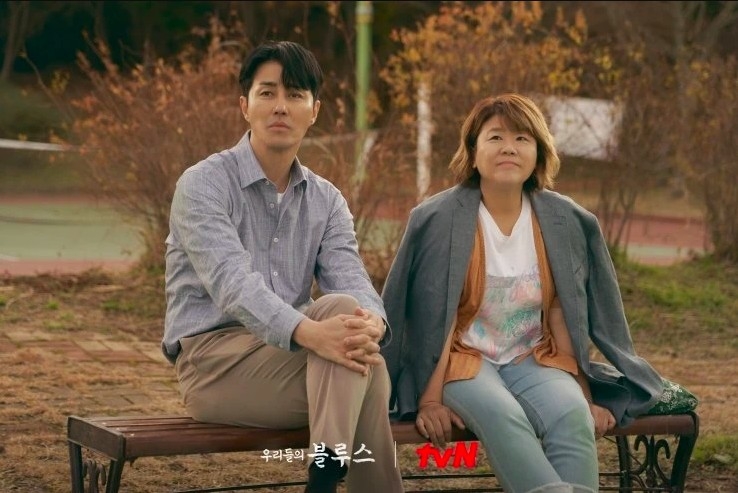 李姃垠最近在《我們的藍調時光》與車勝元有對手戲