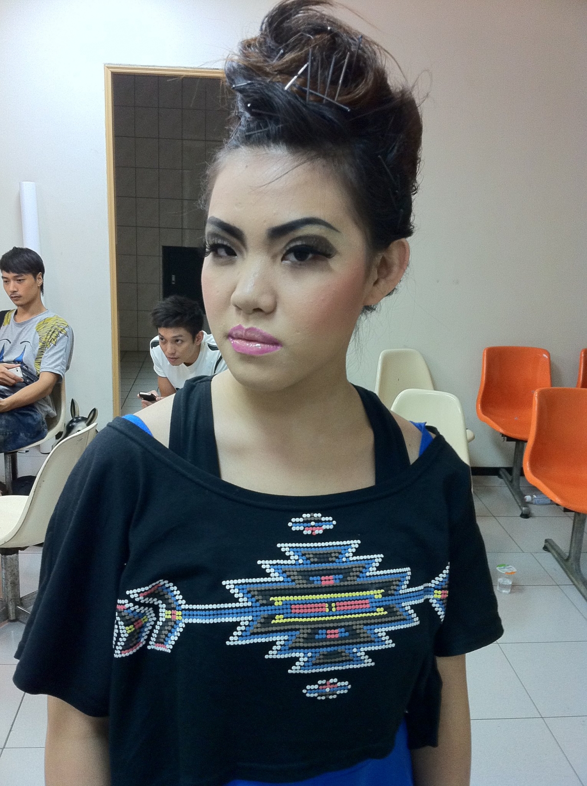 Hold住姊(謝依霖)