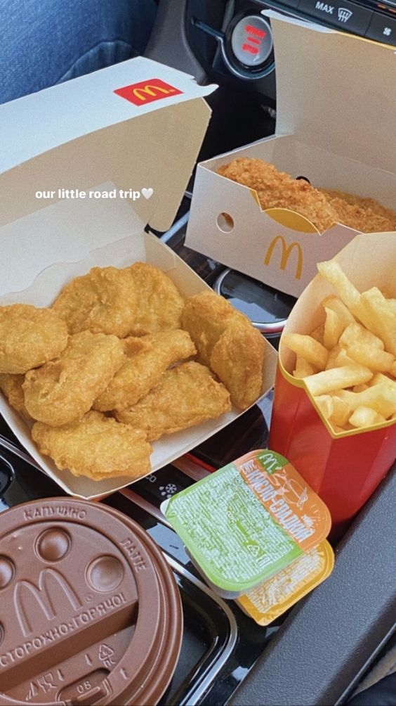 3. 雞塊+麥香魚醬