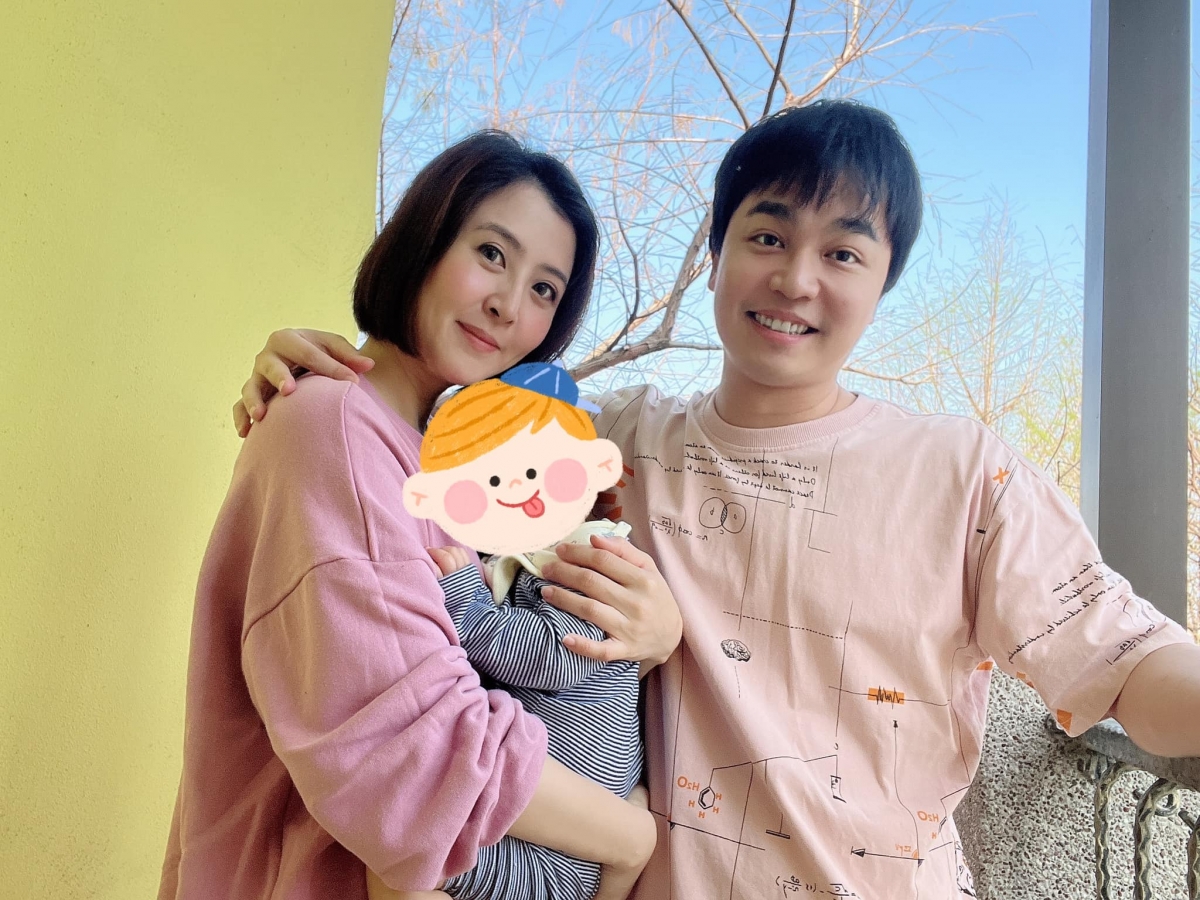 李亮瑾與張峰奇的寶貝「阿卡將」目前1歲。