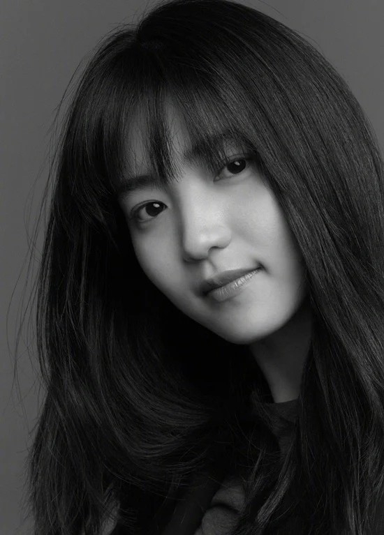 金泰梨曾被台灣網友稱神似男歌手持修