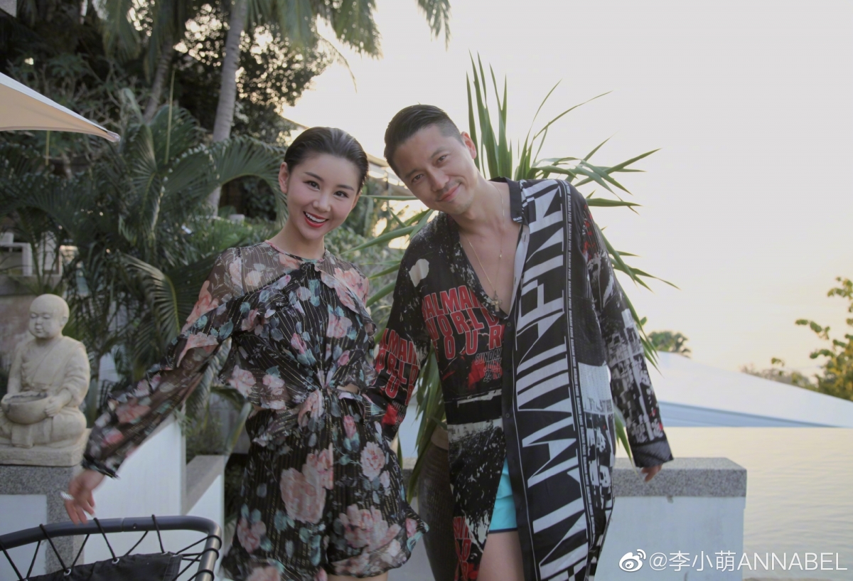 李小萌、王雷