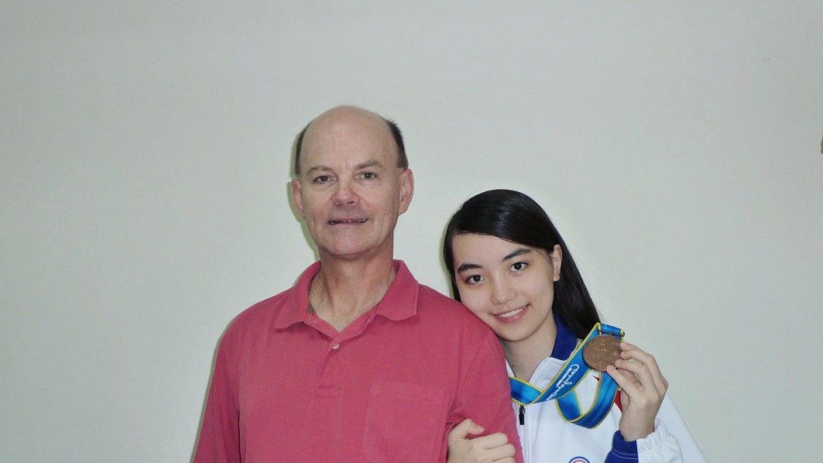 黑嘉嘉少女時代