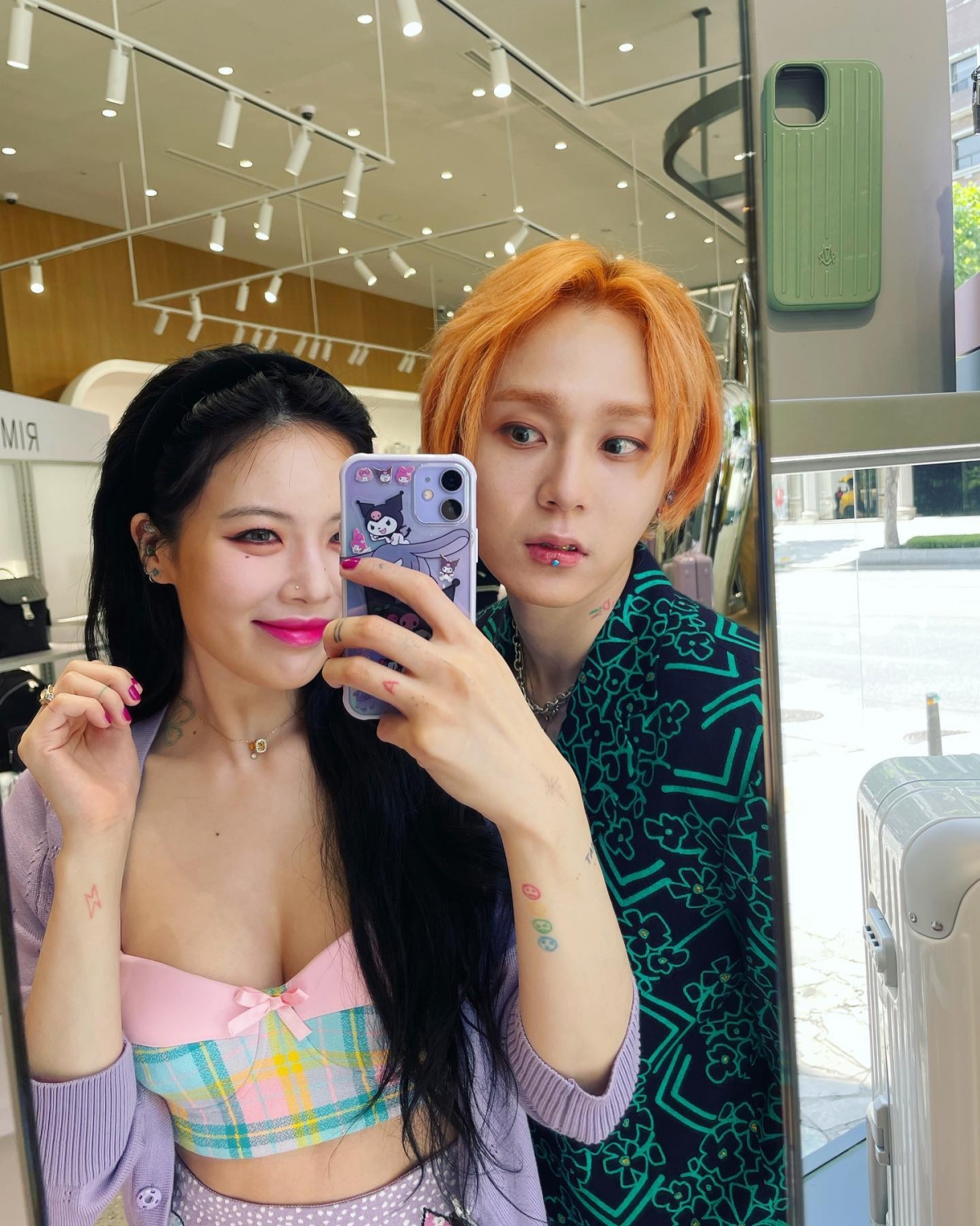 泫雅、DAWN感情甜蜜