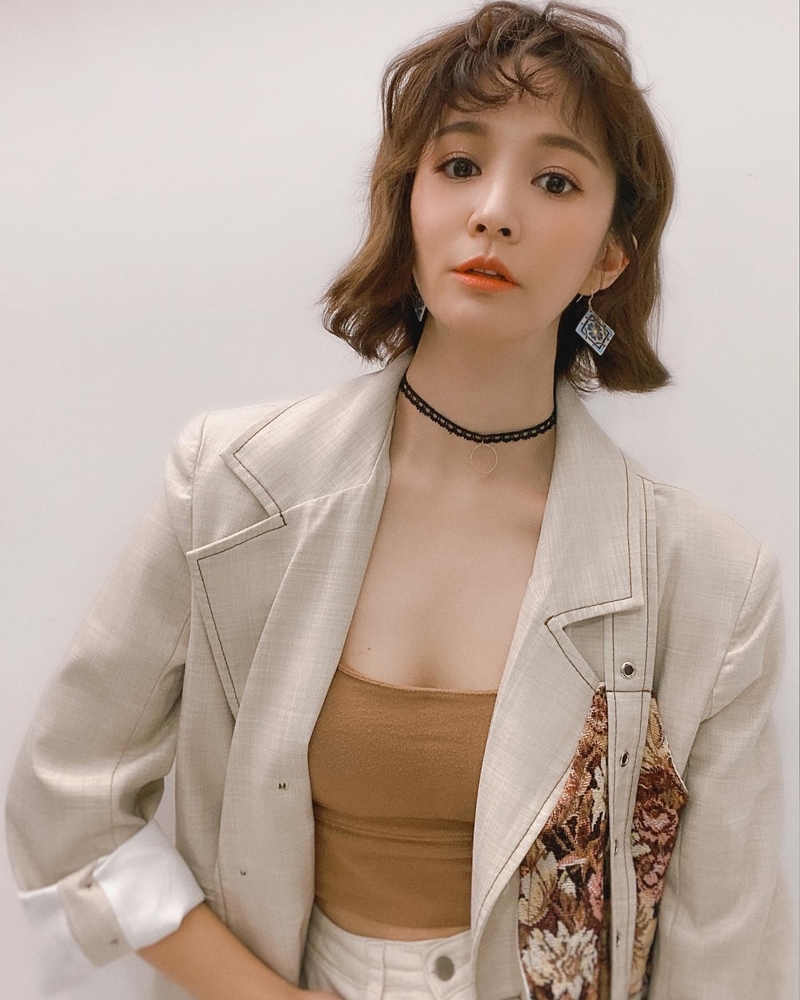 吳怡霈分享自己現在每天起床後，一定會喝一大杯溫熱水