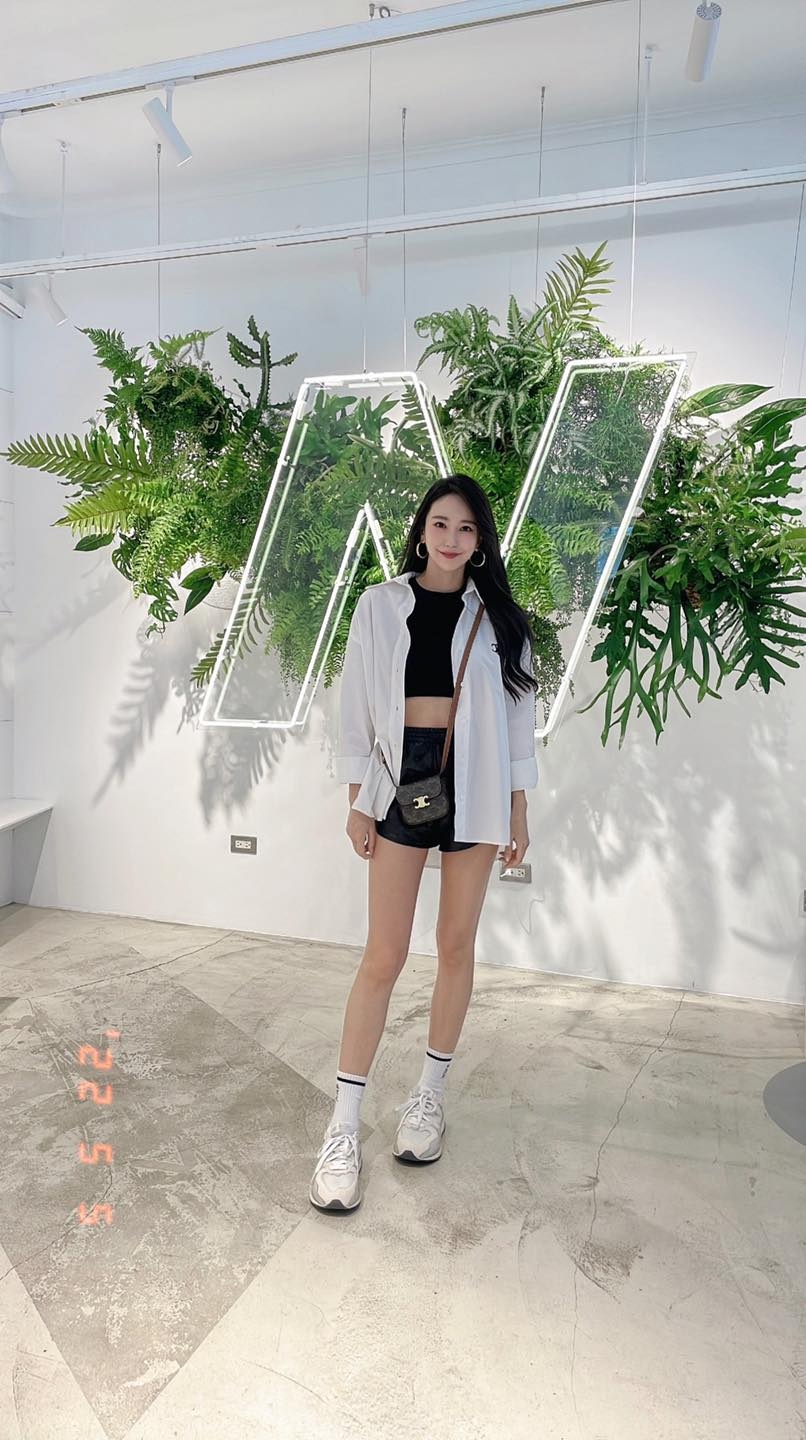 高毓璘有「主播界洪曉蕾」稱號