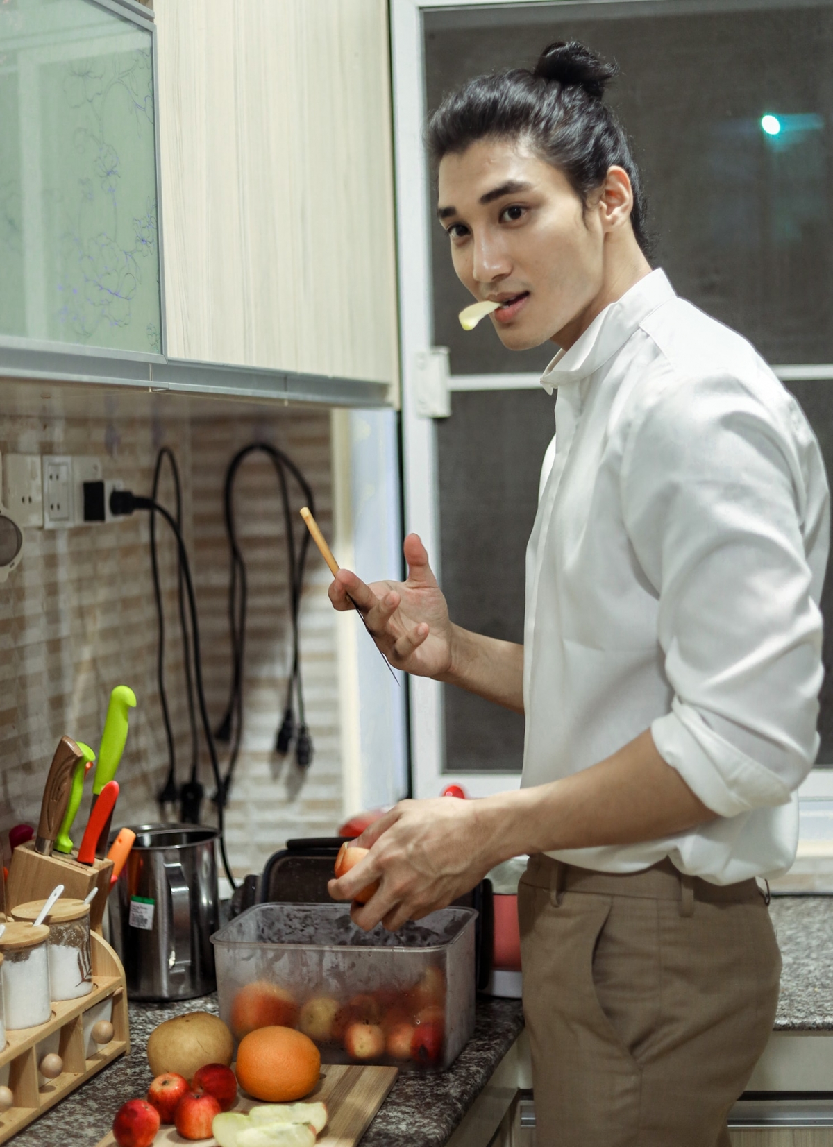 緬甸男模親自下廚