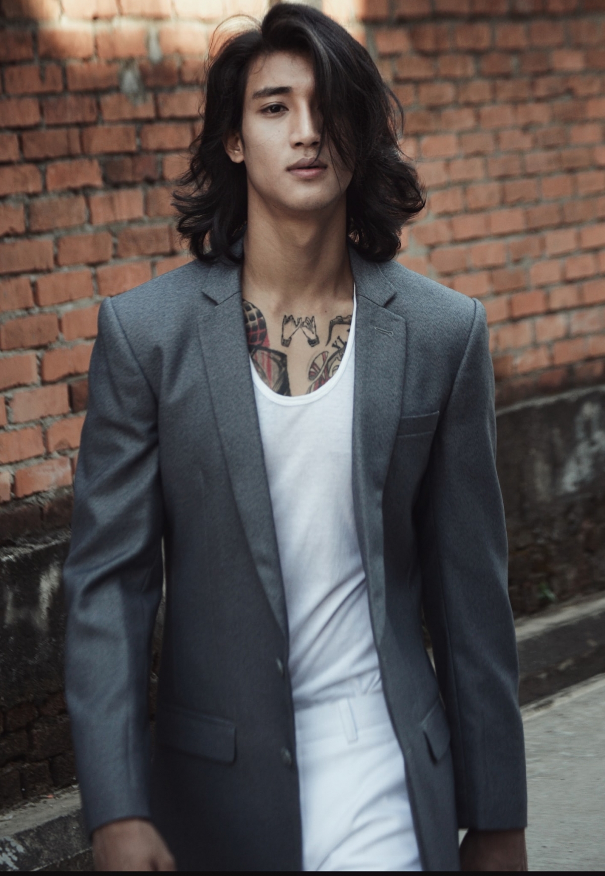 他本身就是緬甸男模出道