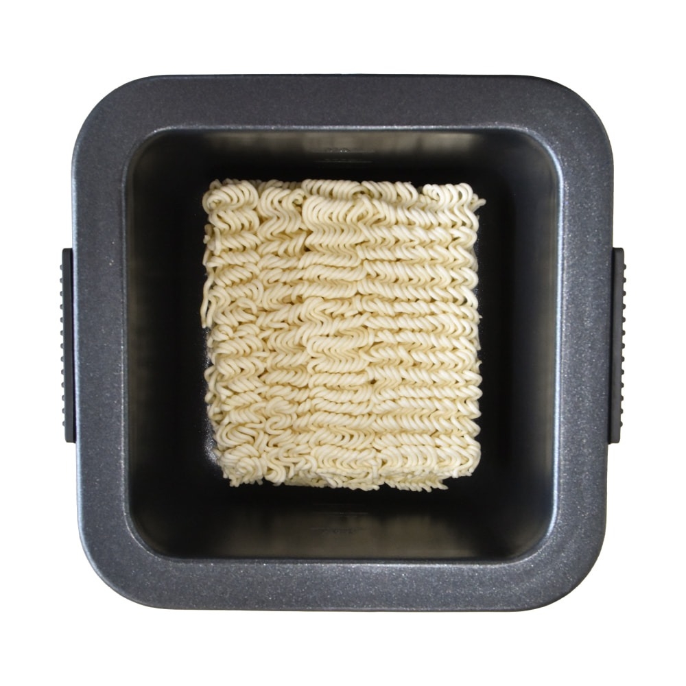 一般的泡麵塊都能放置進去