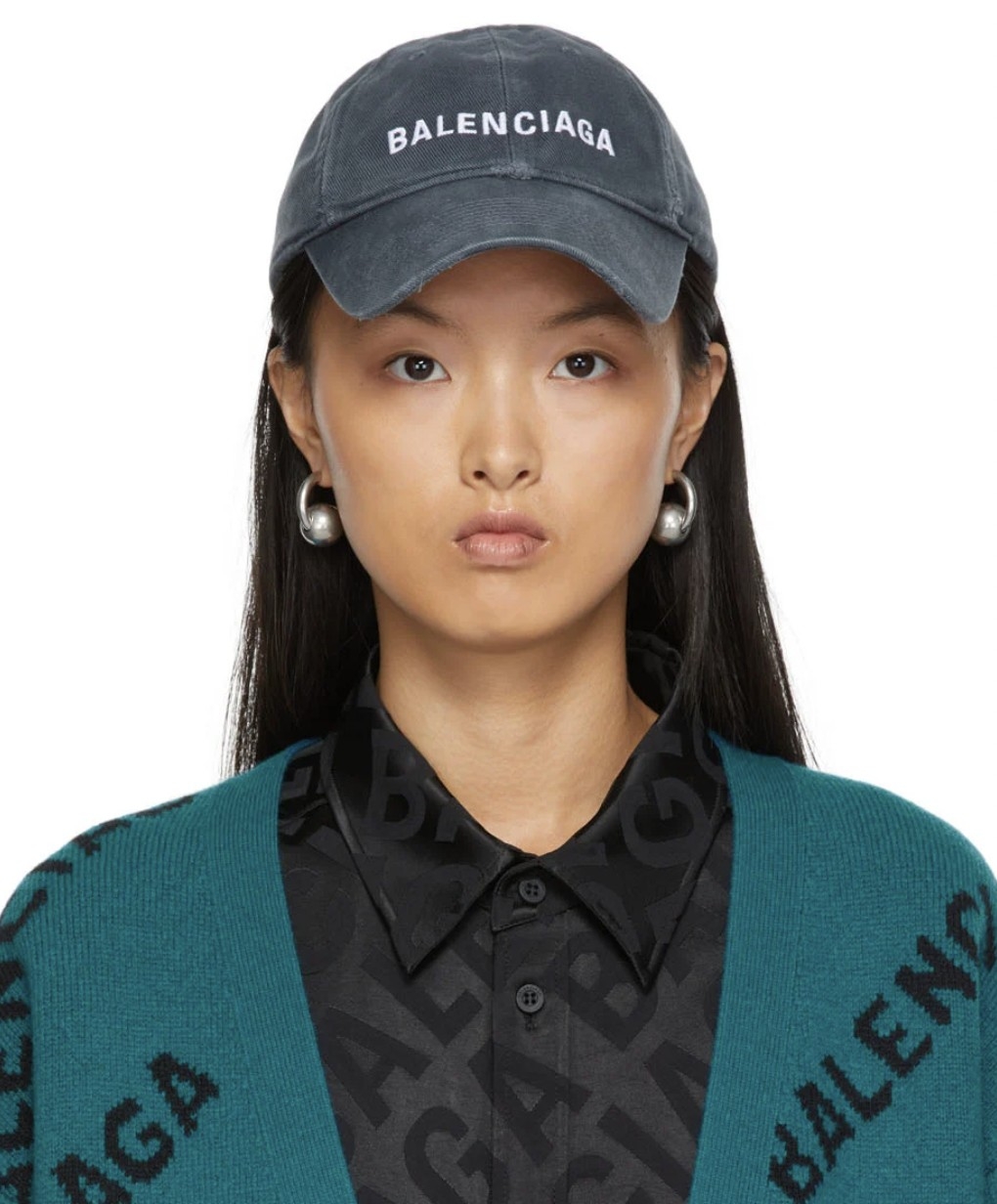 Balenciaga 水洗灰棒球帽，約NT$13,730元