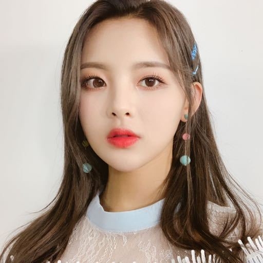 楊超越低學歷飽受批評