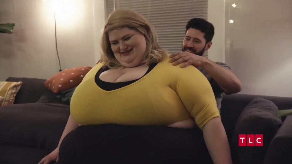 老公貼心幫老婆按摩