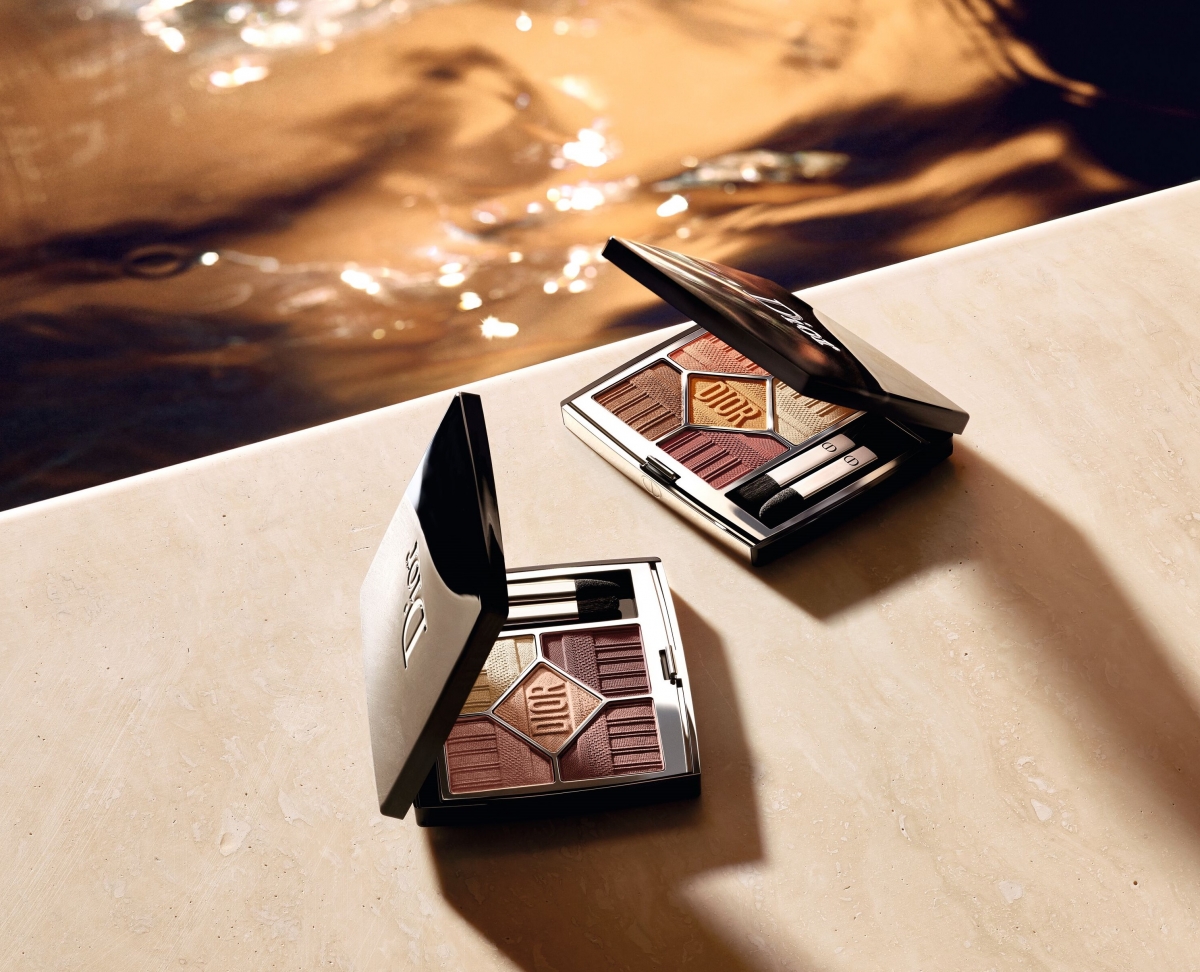 2022夏彩眼影推薦1：DIOR 迪奧 經典五色眼影「夏妝限量版」，NT$2,700