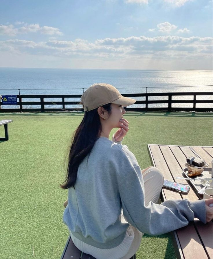 女生的衣服為何總是要作假口袋?