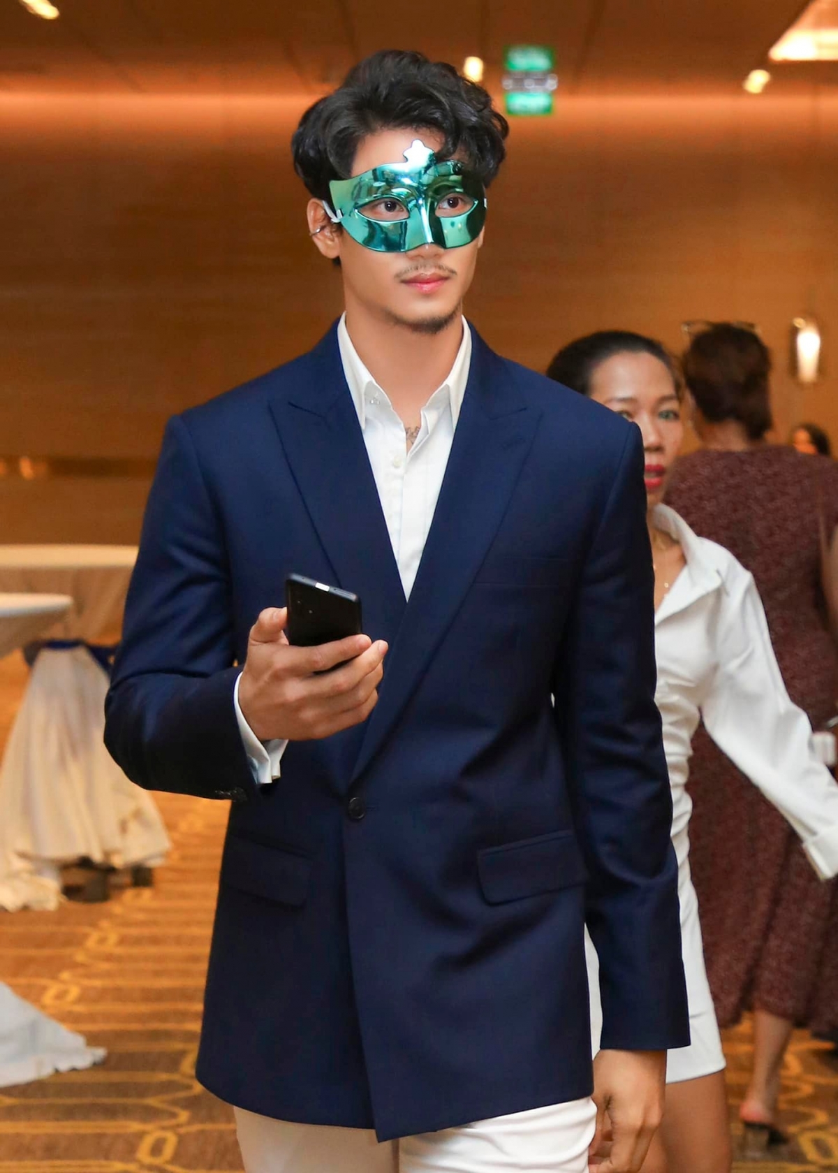 蒙面宛如格雷總裁