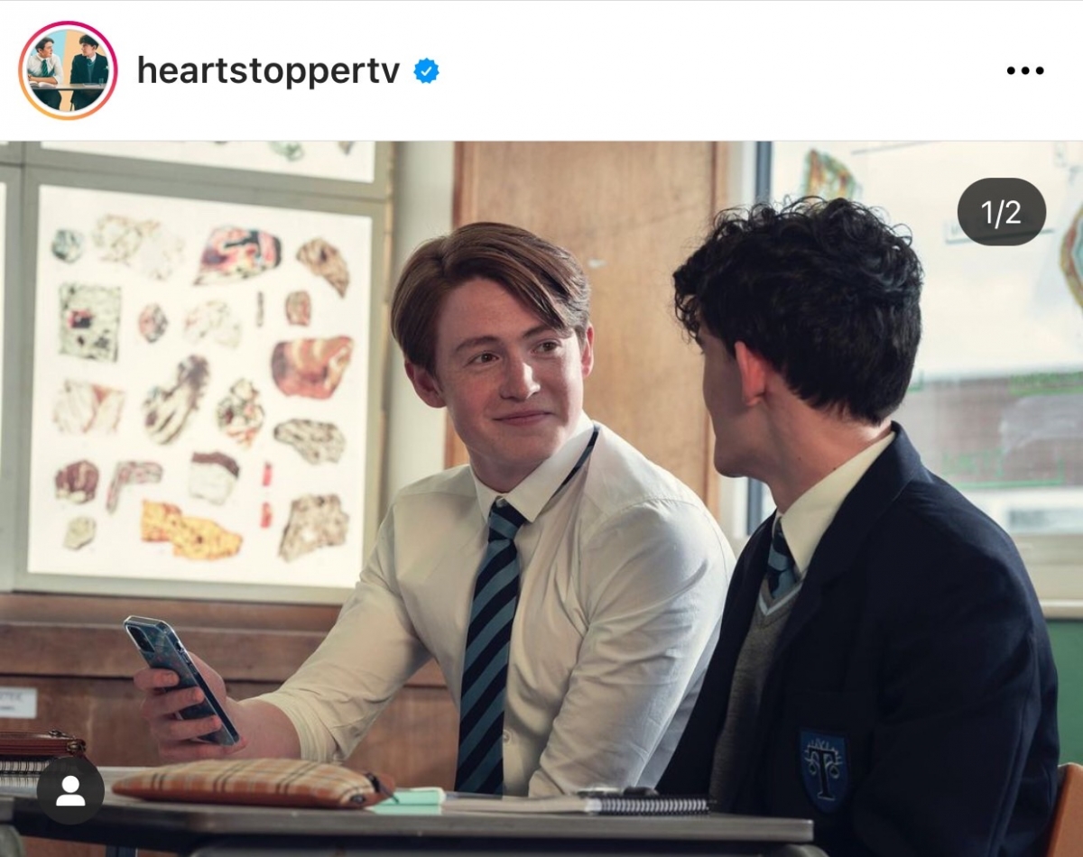 男主角暗戀橄欖球校隊男孩