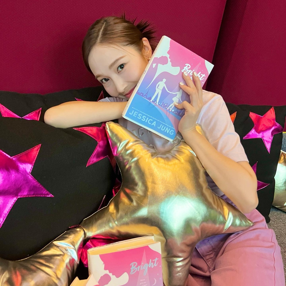 Jessica第二部小說《Bright》