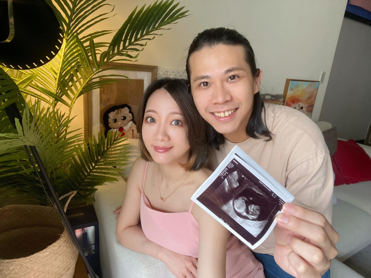 婚後兩個月曝懷孕喜訊