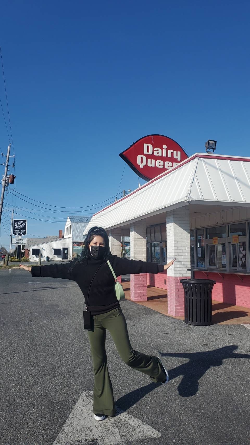 丹妮婊姐透露自己狂吃但沒變胖