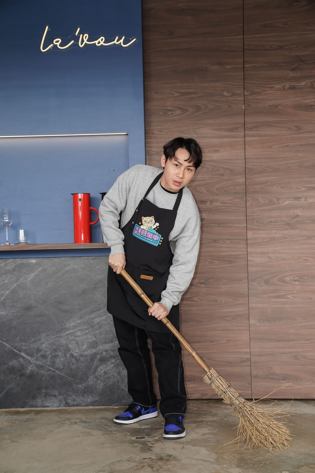 外場工讀生:顏佑庭