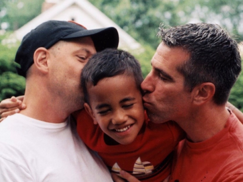 男同志伴侶領養男嬰感人故事