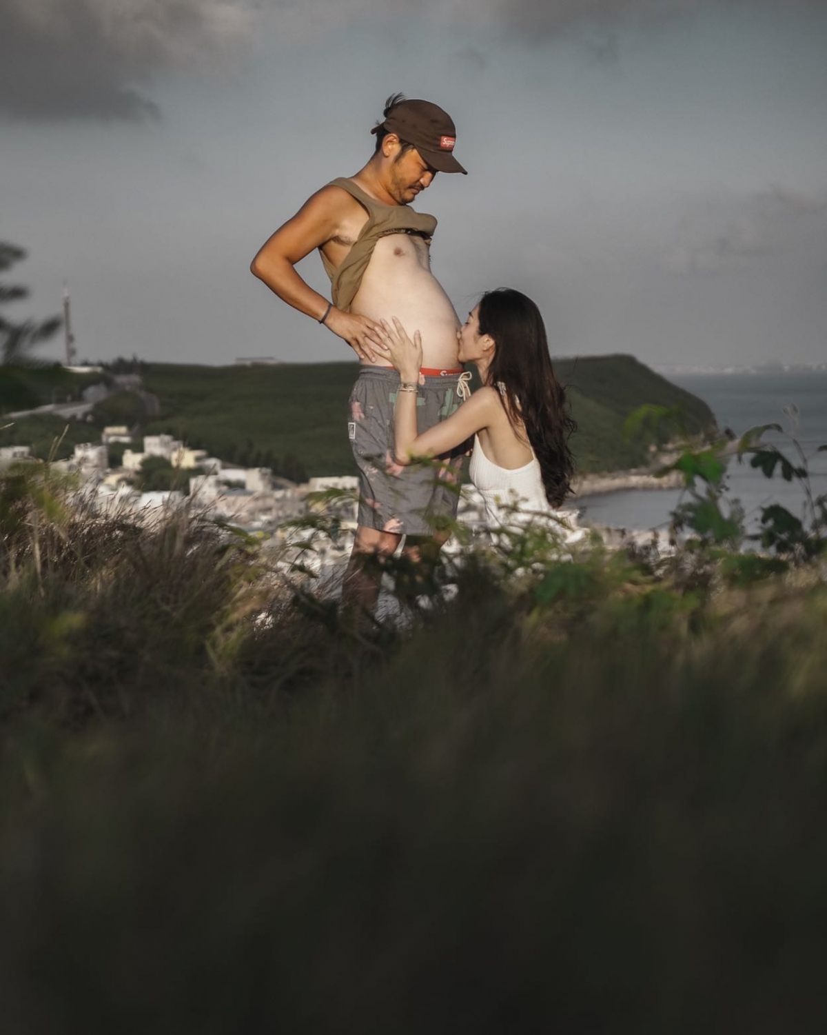 KID突分享老婆親自己肚子的照片