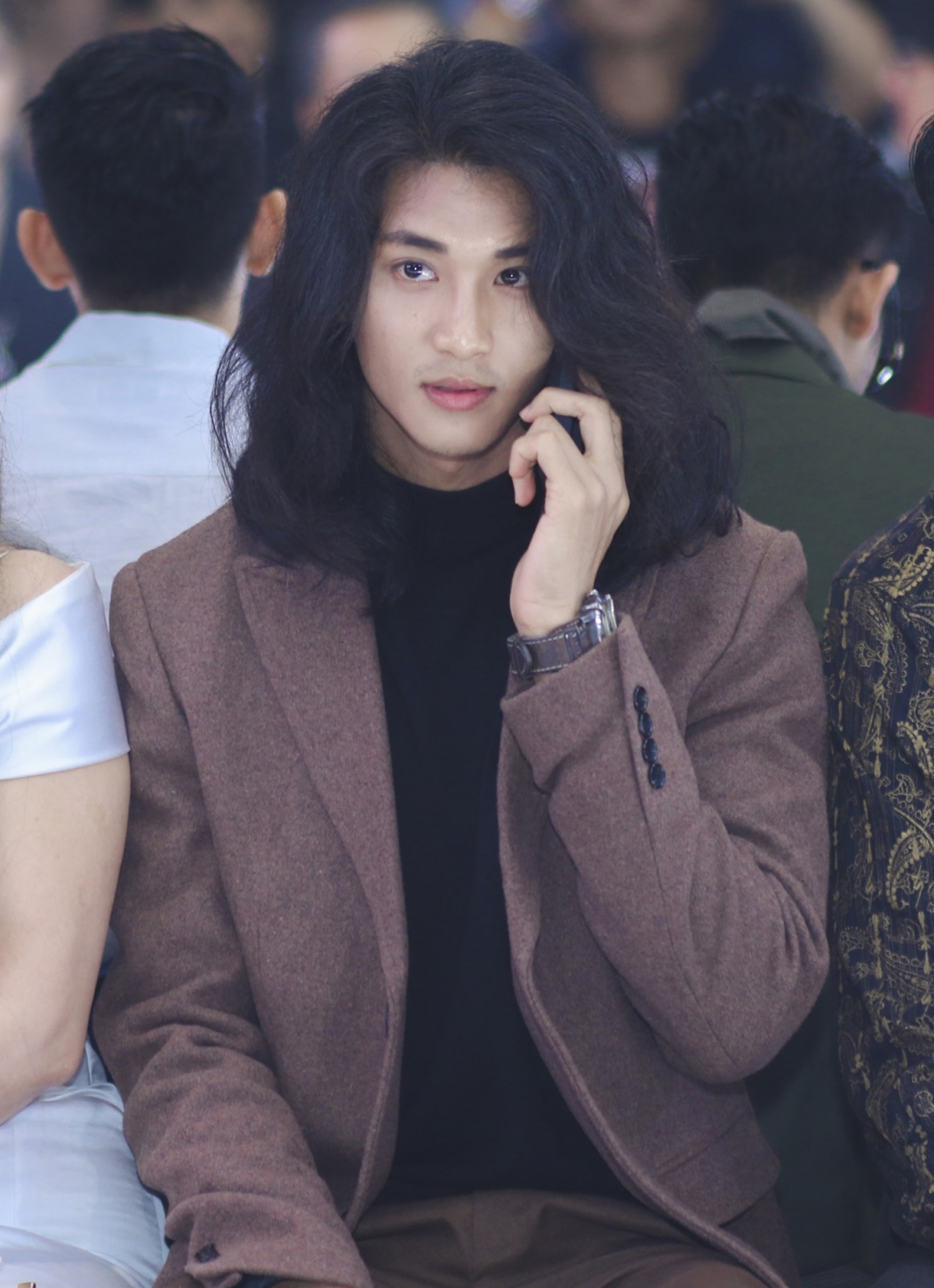 髮質看起來保養得超棒