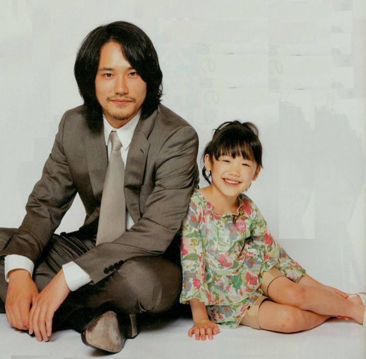 蘆田愛菜、松山研一合作電影版《白兔玩偶》