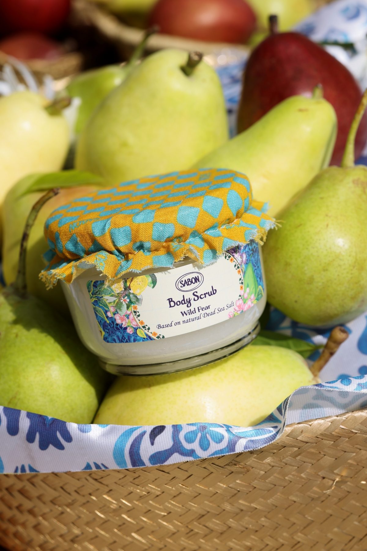 SABON 繽紛野梨 身體磨砂膏