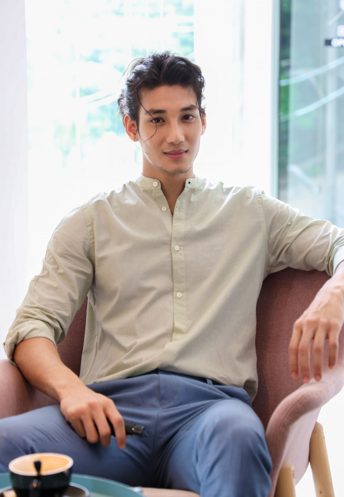 過於俊俏的臉蛋