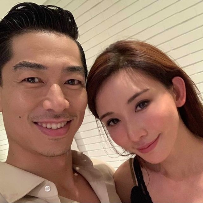 婚後與丈夫育有一子