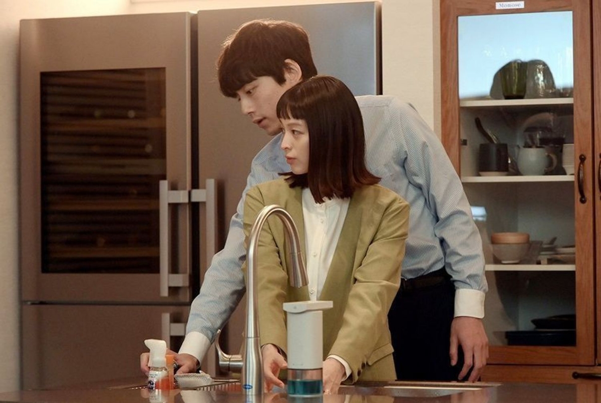 情侶同居的時間久了後，就會有一方覺得不需要給另一半名份、不用結婚也沒關係。