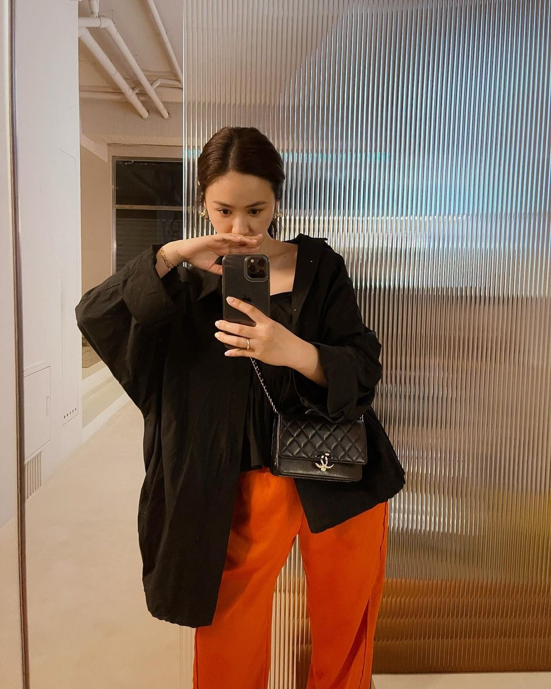 Sandy則幽默表示自己死都不會公布面膜品牌