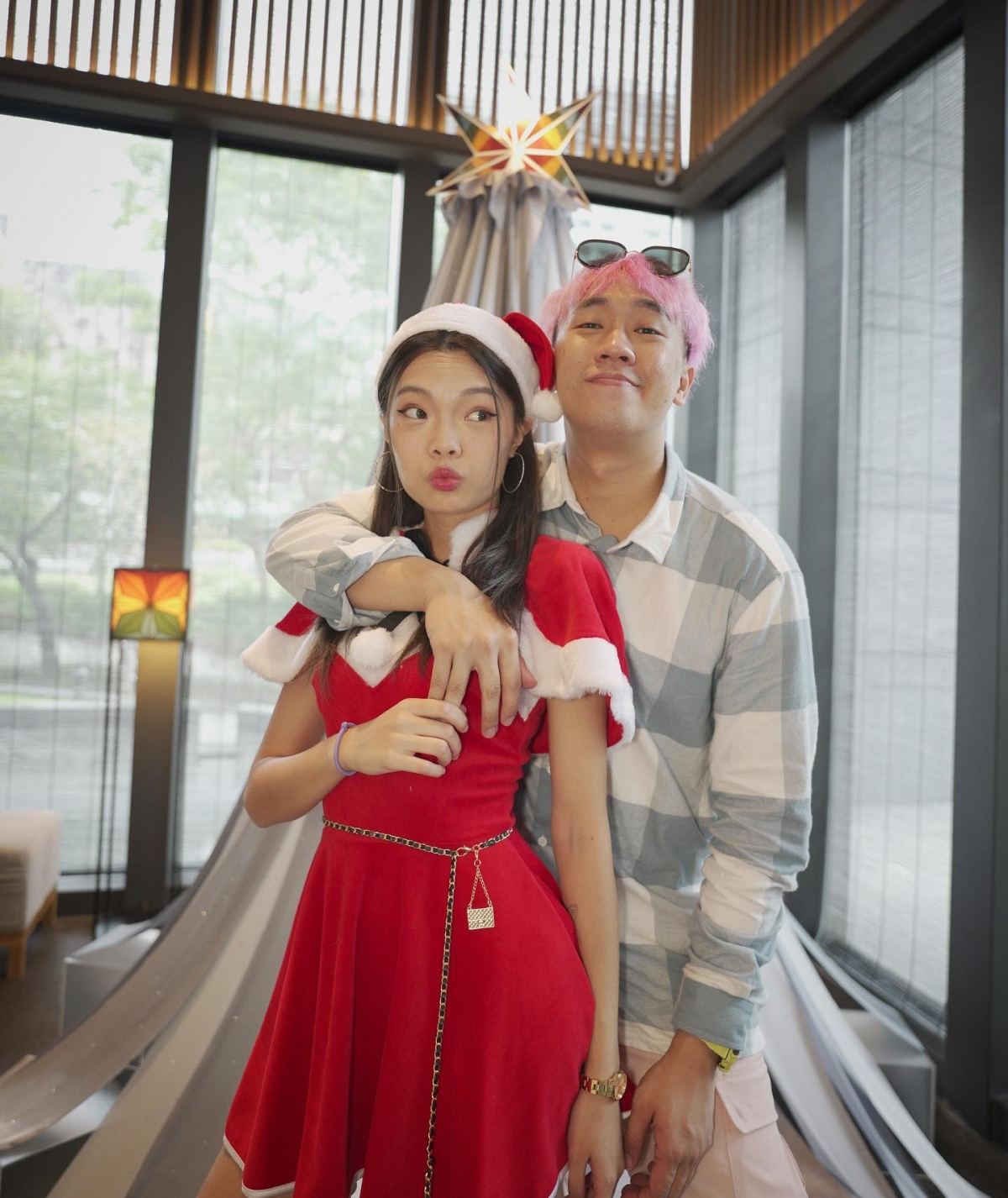 施語庭、西西歪離婚