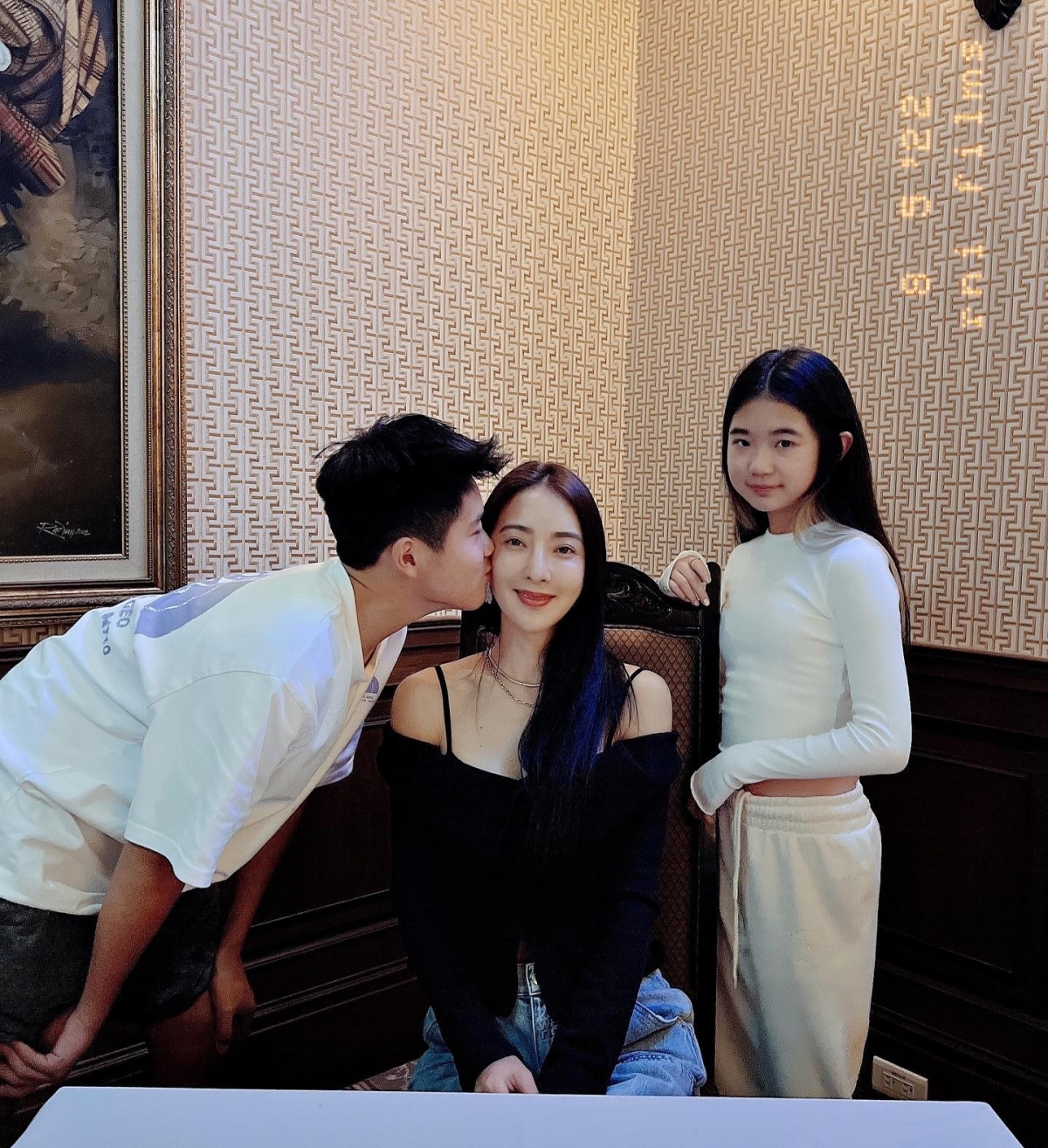 吳速玲與孩子們