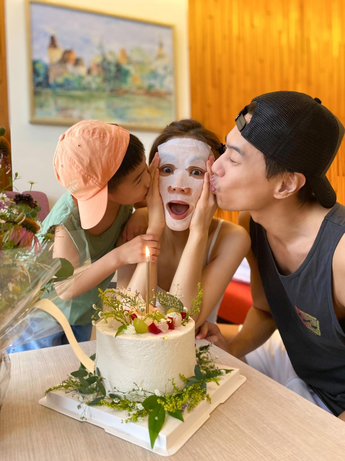 Ella生日當天眾人給驚喜