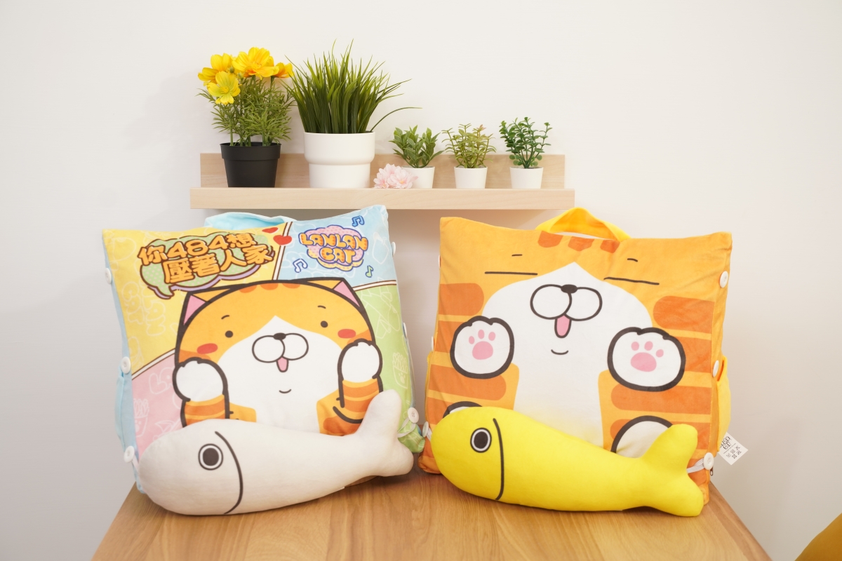 白爛貓三角靠枕+抱枕