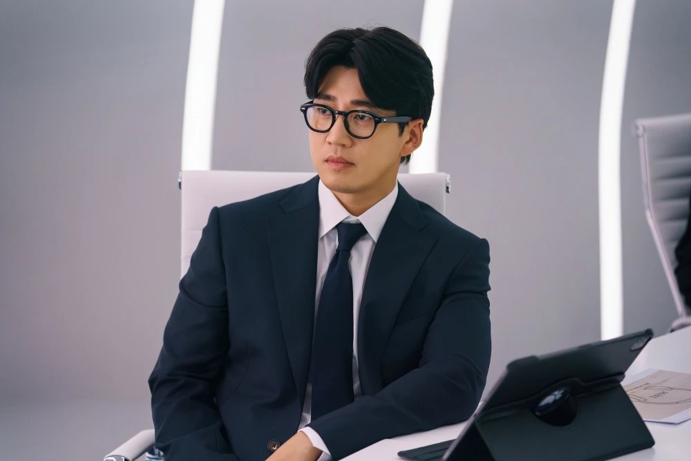 尹啟相飾演「五感」能力異於常人的車敏豪