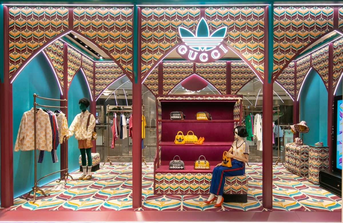 adidas × Gucci 於台北101購物中心設有店中店。