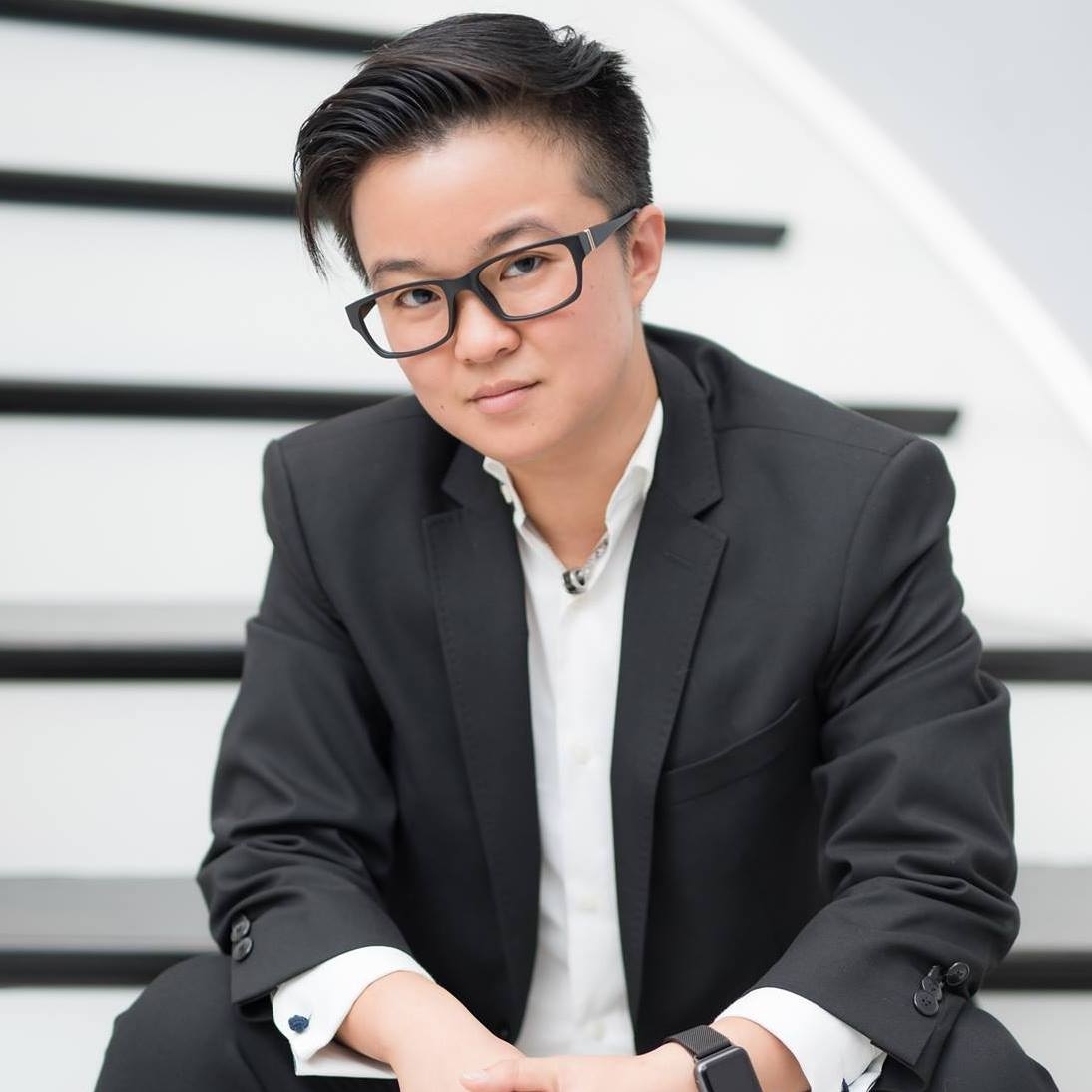 Ellen總是西裝筆挺