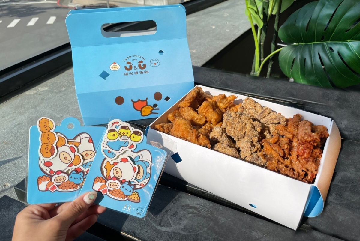 繼光香香雞Ｘ貓貓蟲咖波 貼紙